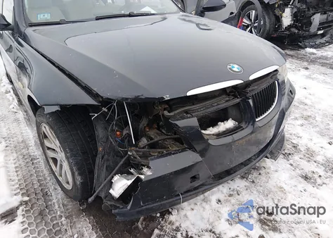 2007 BMW 328Xi z USA, uszkodzony, nr VIN WBAVC735X7KP35111